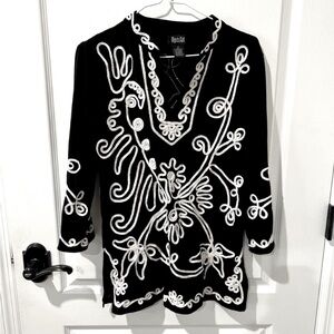 Objects Dart Black and White Metallic Embellished Boho Tunic Top NWOT Sz S